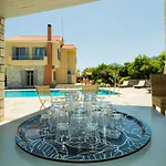 Rodoula In Mystras * ספארטי