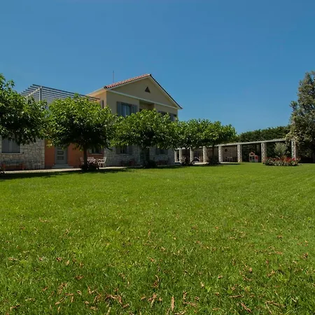 Rodoula In Mystras Villa Szpárti
