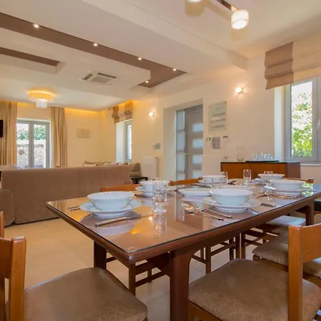 Rodoula In Mystras * Sparta