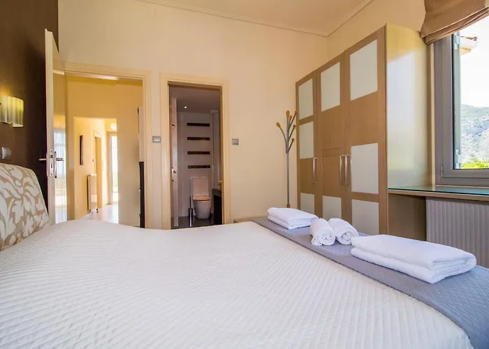 Rodoula In Mystras * Sparta